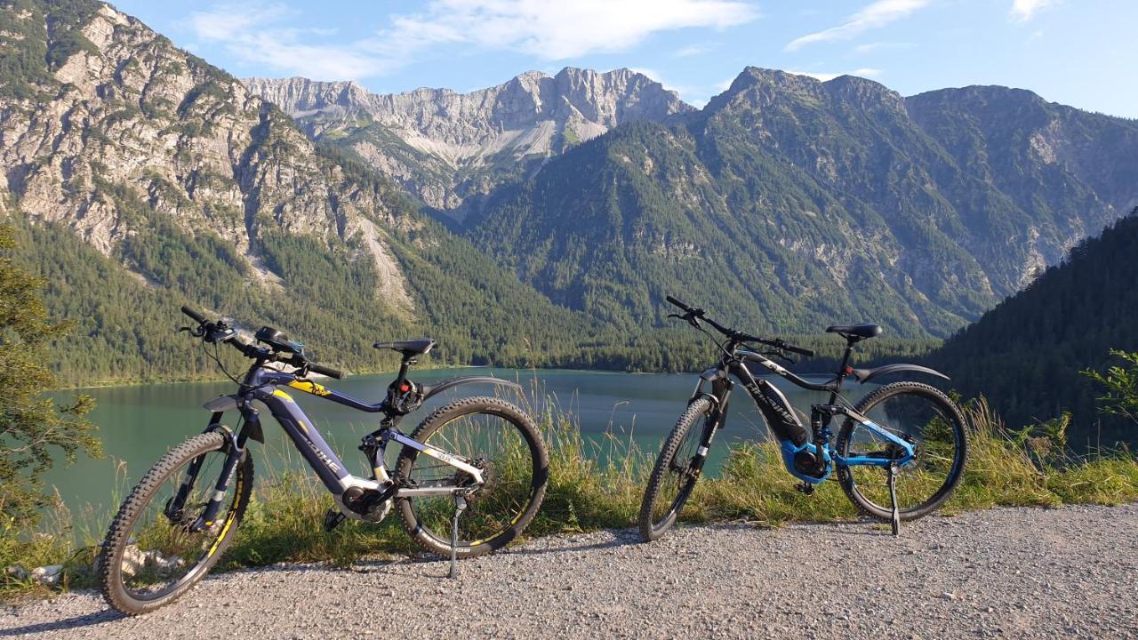 Chalet Panorama Tirol Hofen Bagian luar foto